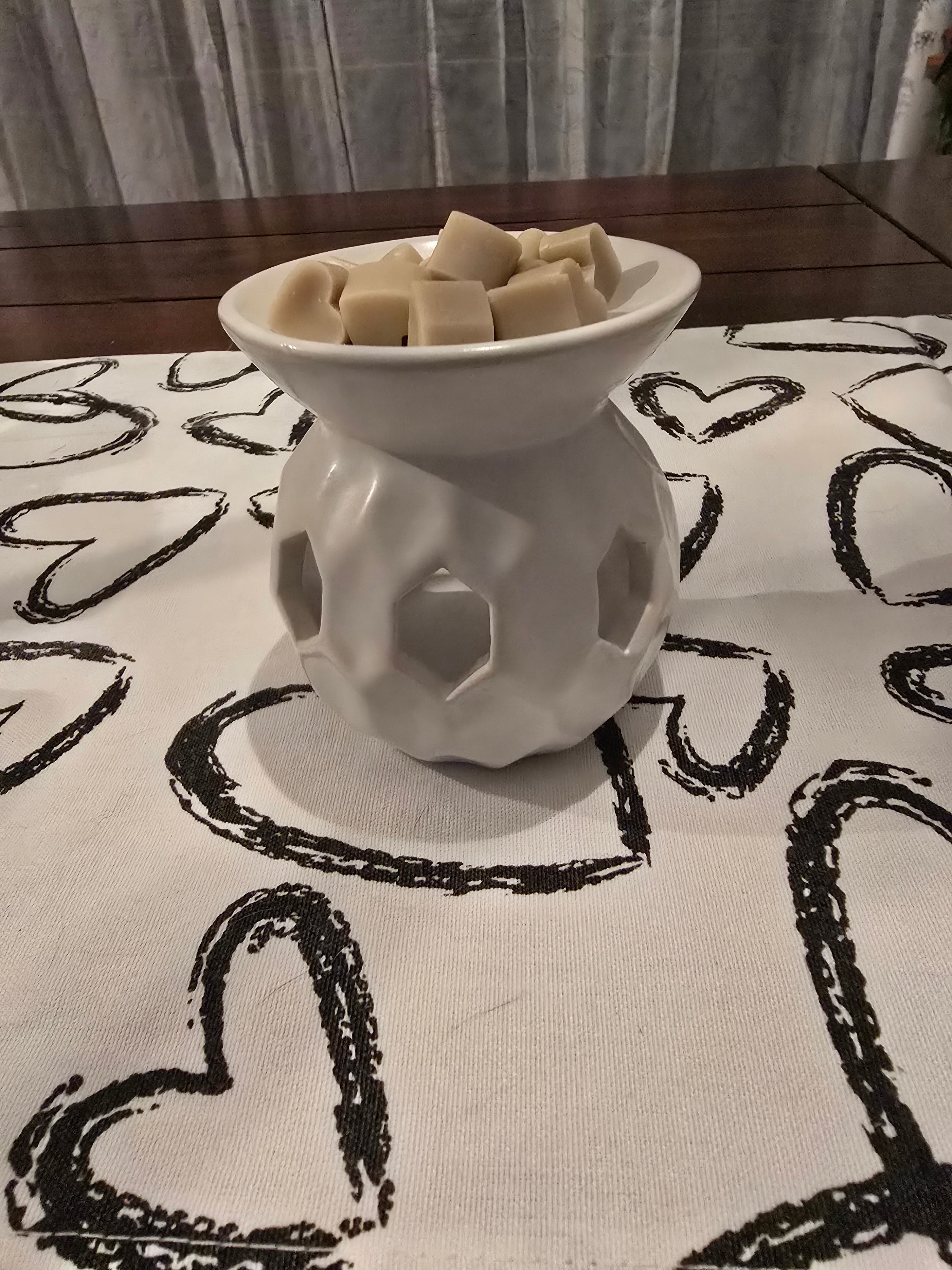 Wax Warmer White Diamond-like Cut Gift Set